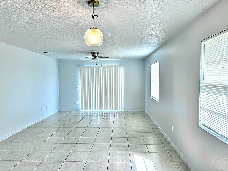 190 Bamboo Dr #B — Photo 6
