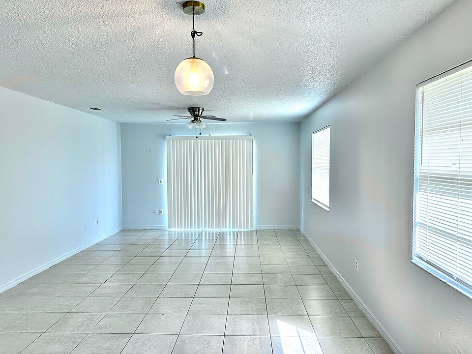 1st image of 190 Bamboo Dr #B