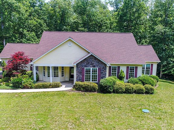 3rd image of 49 River Acres Ln