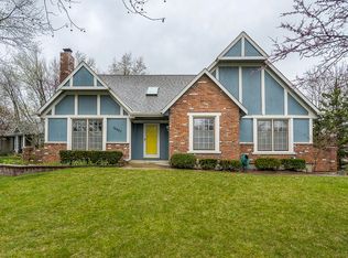 10457 Caenen Lake Rd, Lenexa, KS 66215
