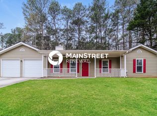 608 Hunters Cove Ln, Loganville, GA 30052