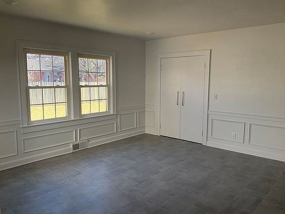 5th image of 2421 Farrier Pl