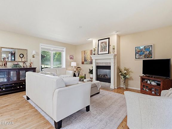 3rd image of 5692 Cypress Point Dr