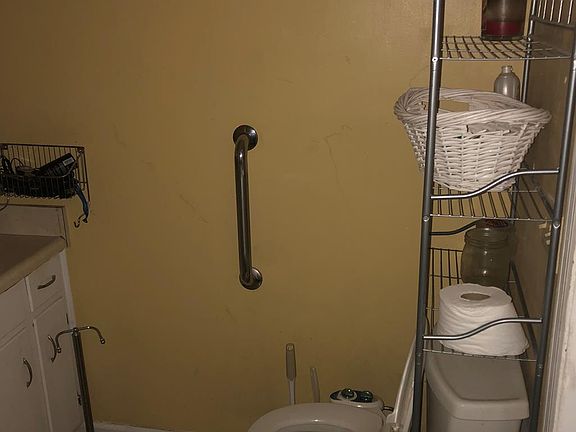 5th image of 2974 Hall Dr
