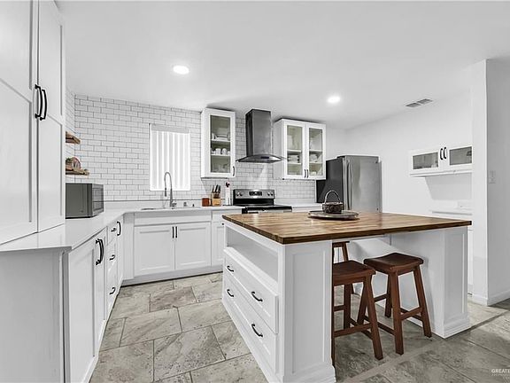 4th image of 519 S 4th Ave #2