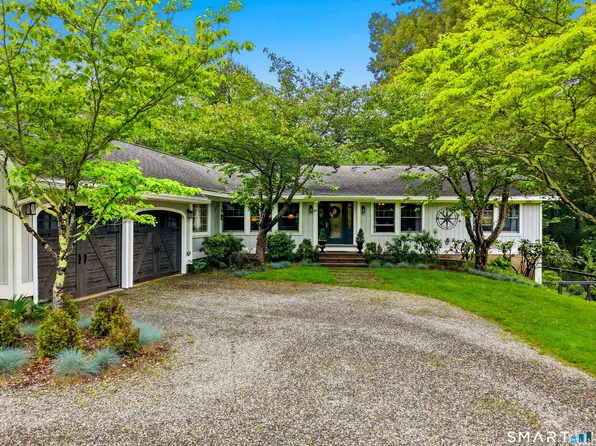 49 River Road, Essex, CT 06426
