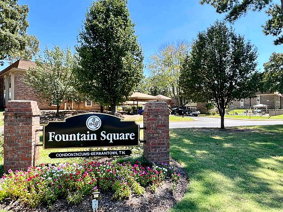 2nd image of 6582 Poplar Woods Cir S APT 1