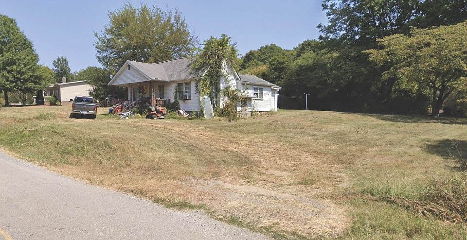 2nd image of 435 Briarwood Rd