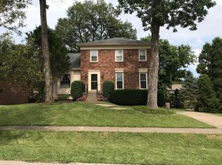 111 Wooded Falls Rd, Middletown, KY 40243