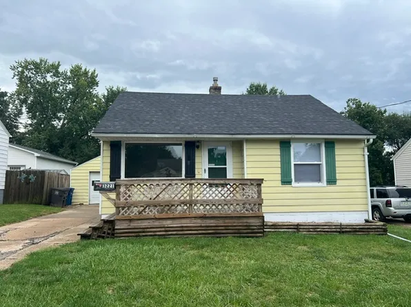 3221 Kinsey Ave, Des Moines, IA 50317