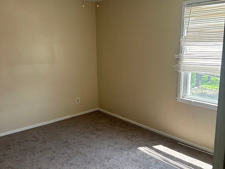 951 N Central Dr — Photo 10