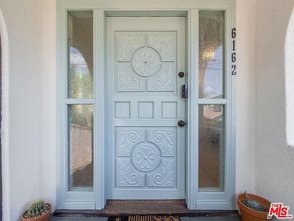3rd image of 6162 Poppy Peak Dr