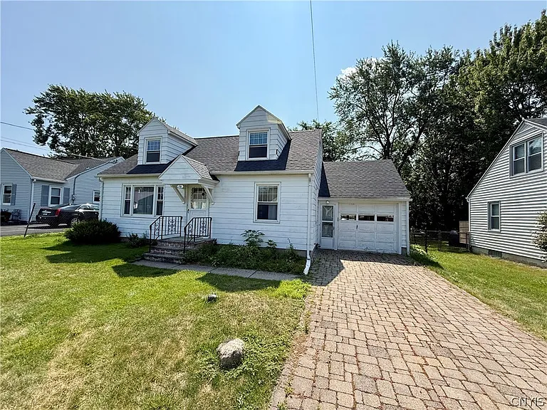 116 Chestnut Hill Dr — Photo 1