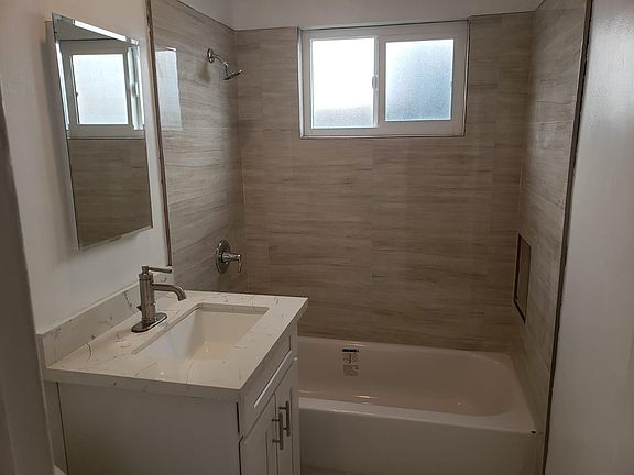 2nd image of 11863 Manor Dr APT B