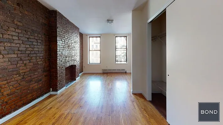 Rented by Bond New York | media 10