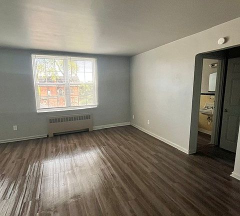 2nd image of 660 Seward Ave #103