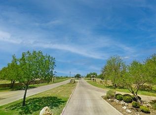 25 Neeleys Slough Dr, Graford, TX 76449