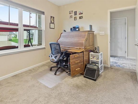5th image of 2419 Solidago Dr