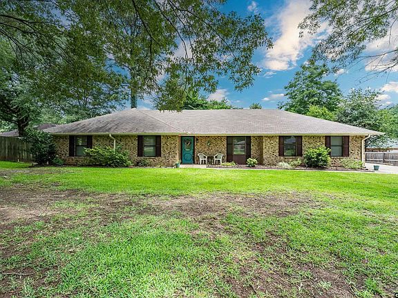 2nd image of 354 Royal Cir