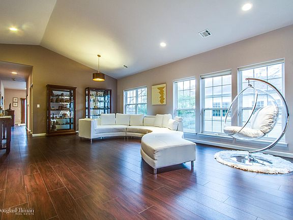 4th image of 53 Sagamore Dr #53