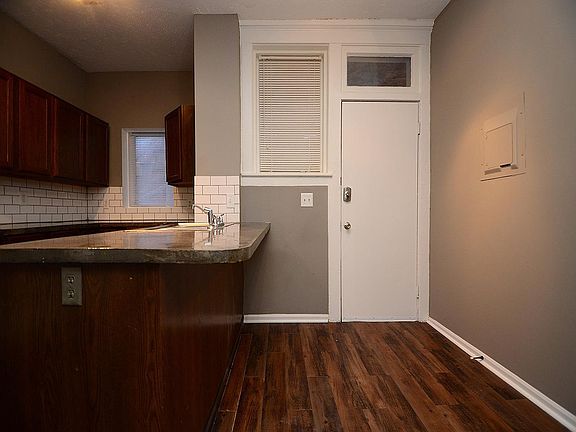 3rd image of 651 S 19th Ave
