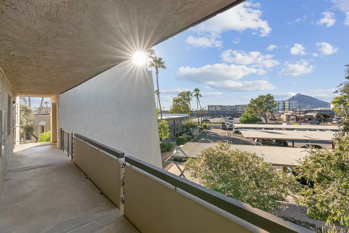 Building Photo - 7625 E Camelback Rd #A346