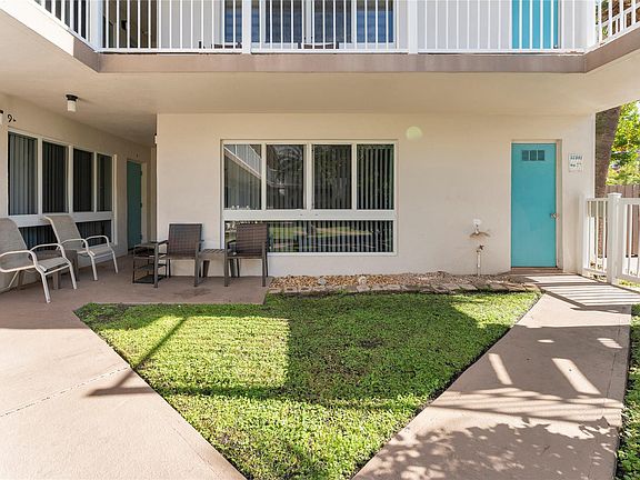 5th image of 3225 NE 16th Street #10