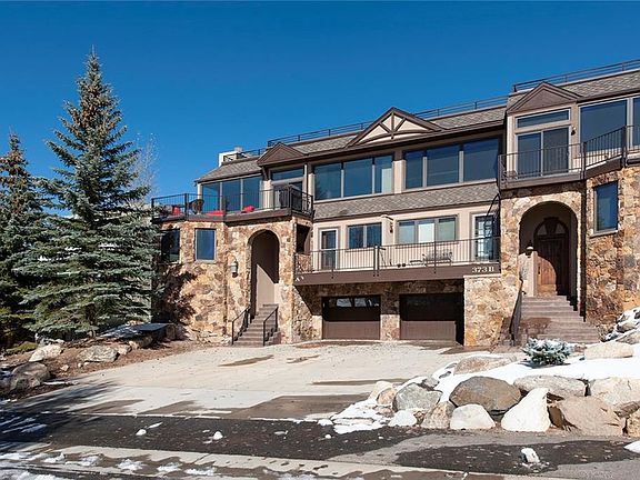3rd image of 373 Ensign Dr