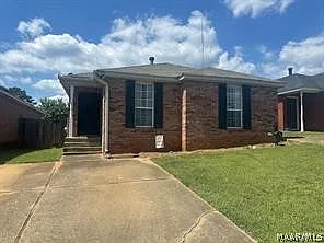 3 bed, 2.0 bath, 1377 sqft, $1,595 — Photo 1
