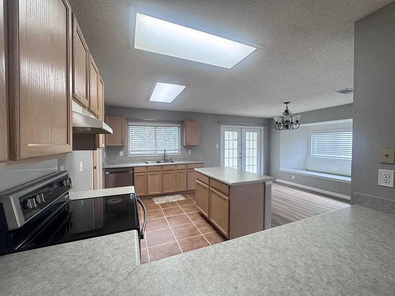 10431 Westfield Pl — Photo 18