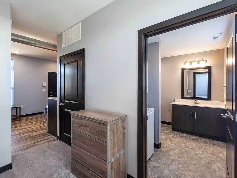 Tech Park Apartments — Photo 24