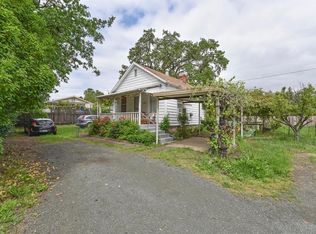 1664 Spring St, Saint Helena, CA 94574