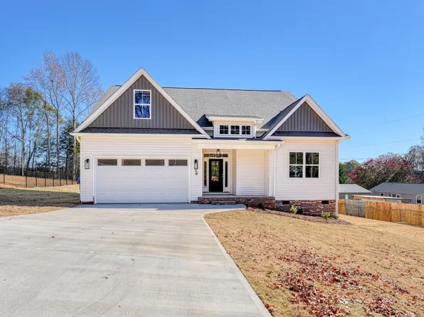 25 Greenbriar Ln, Woodruff, SC 29388