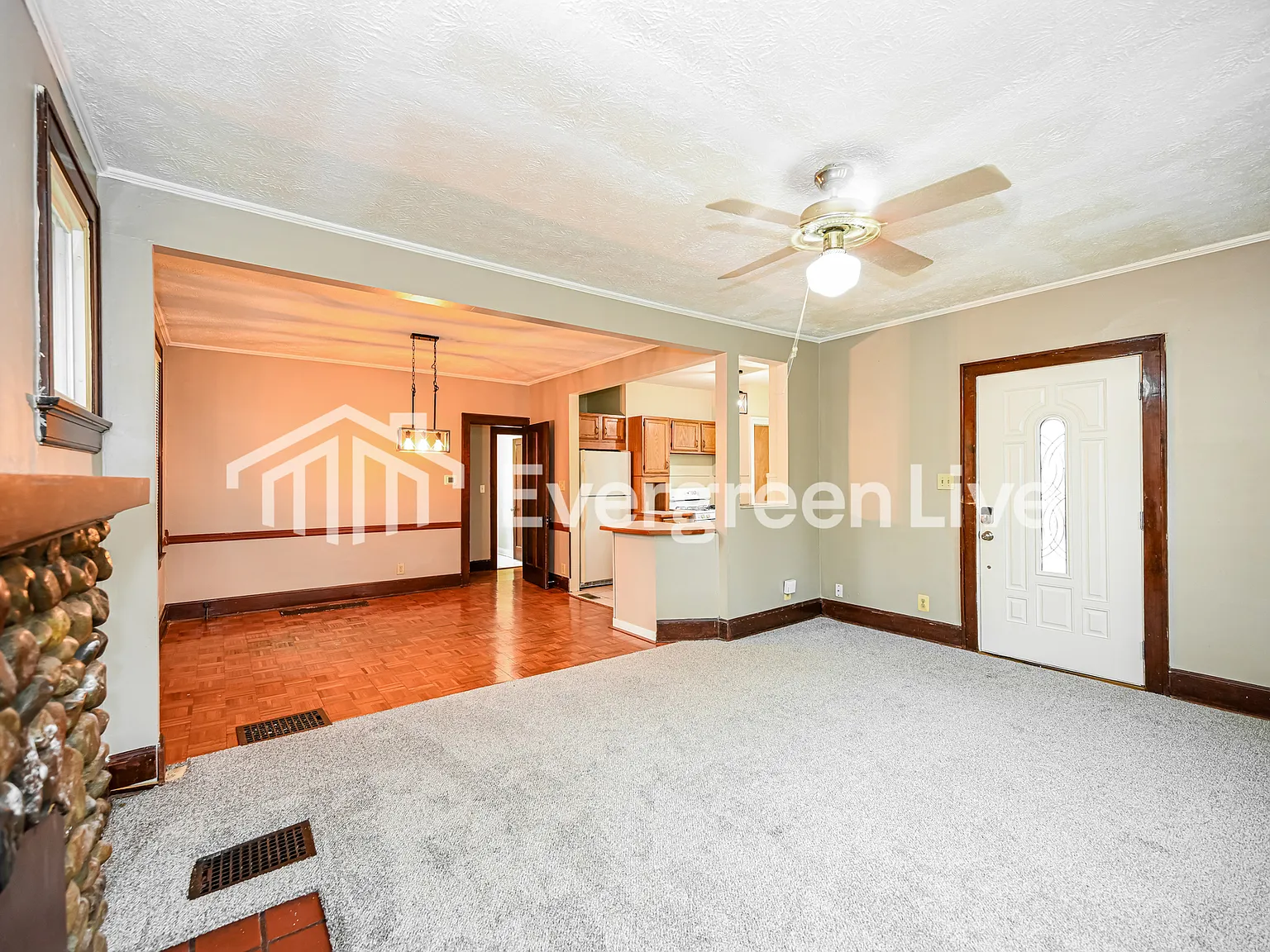 2 bed, 1.0 bath, 780 sqft, $1,245 — Photo 4
