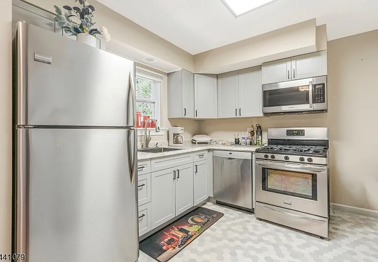 640 Desota Dr #A — Photo 12