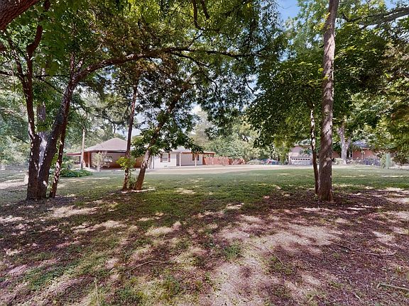 5th image of 513 Ten Mile Dr