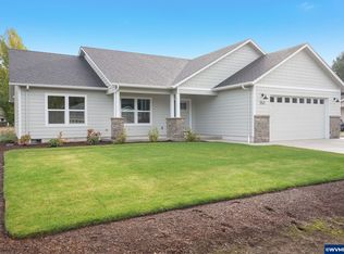 860 6th St, Lyons, OR 97358