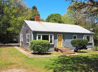 14 Lakewood Dr, East Sandwich, MA 02537