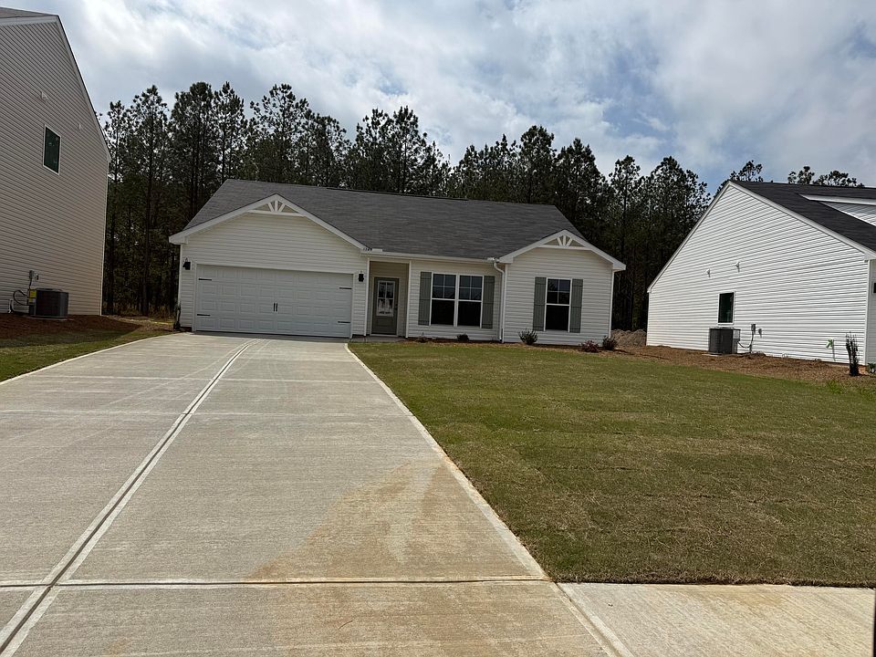 1st image of 124 Traditions Dr