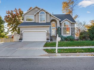 10172 S Snow Iris Way, Sandy, UT 84092