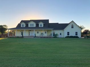 3273 E Forest Lake Rd, Acampo, CA 95220