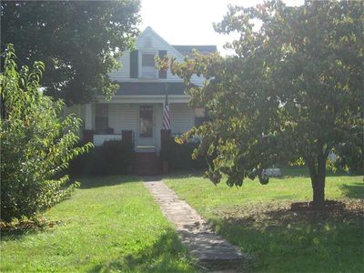 1447 Main St, Loyalhanna, PA, 15661