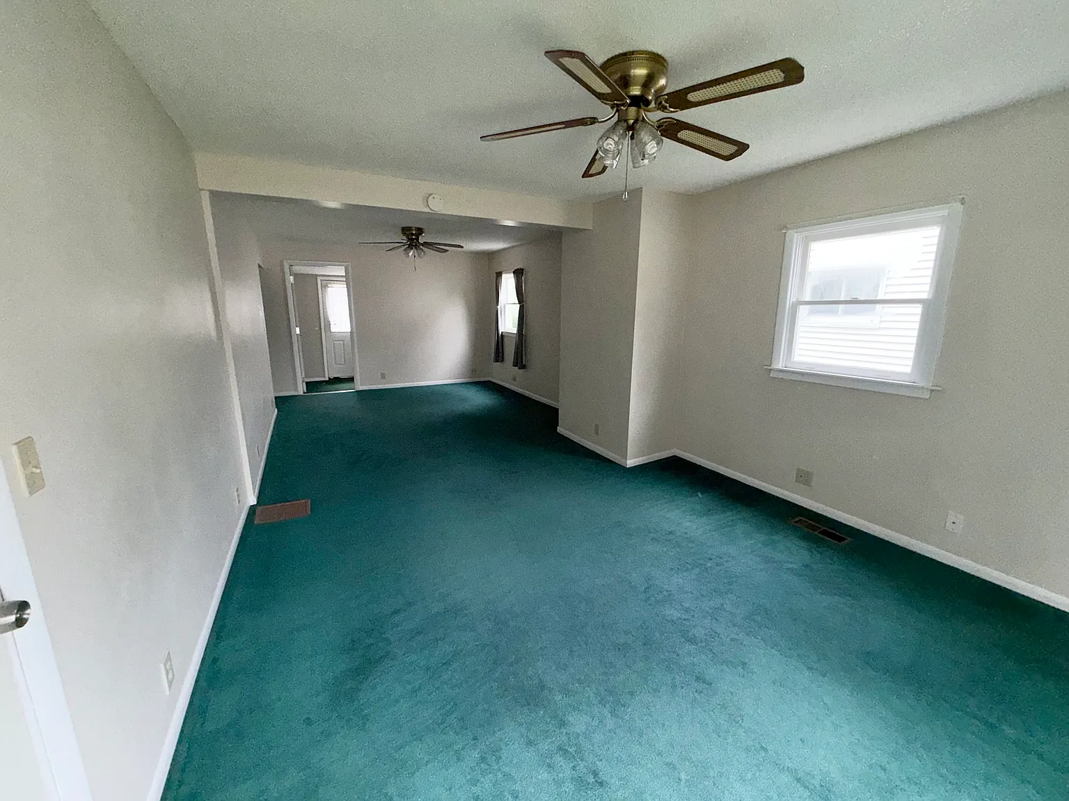 2 bed, 1500 sqft, $1,200 — Photo 4