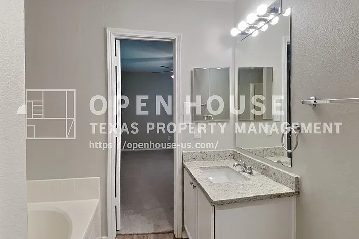 6017 Bronze River Rd — Photo 11