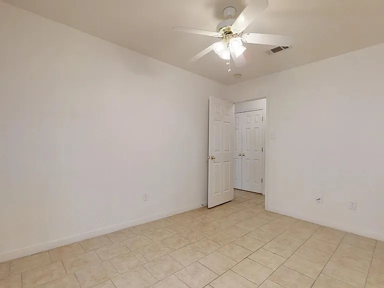 316 Cedar Ridge Dr #B — Photo 11