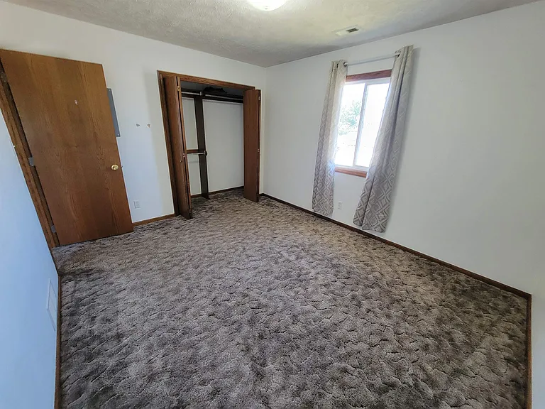 1620 E G St #6 — Photo 12