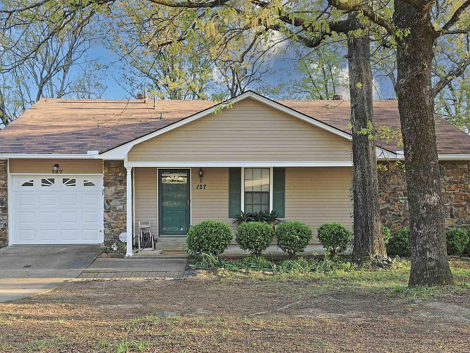 1st image of 127 Point West Cir