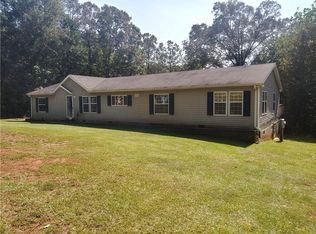 4340 Lipscomb Rd, Gillsville, GA 30543