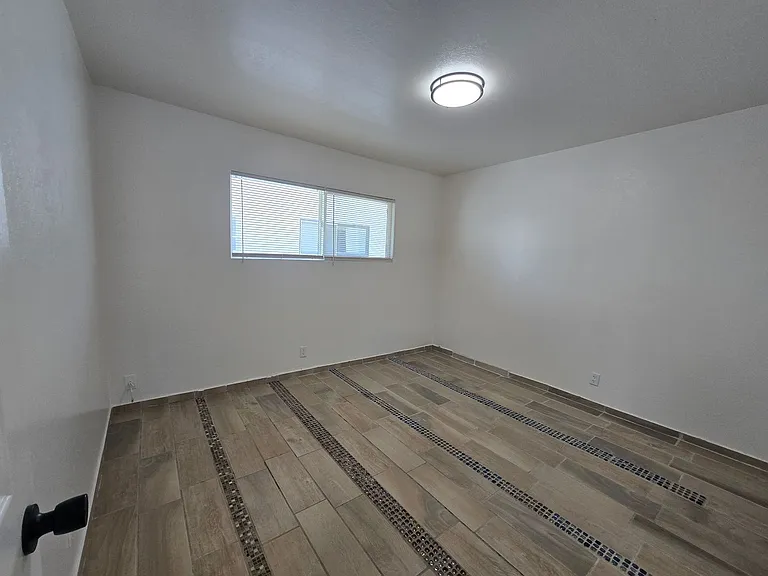 1415 Boyden Ave — Photo 16