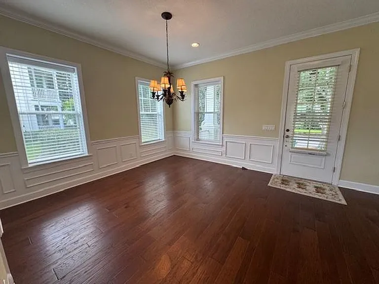1442 Stickley Ave — Photo 4